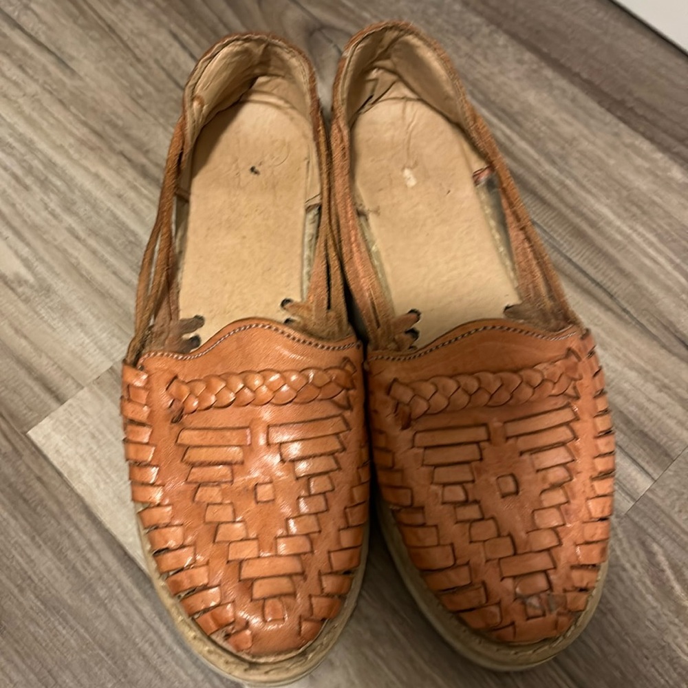 Well Worn Women's Tan Leather Loafers